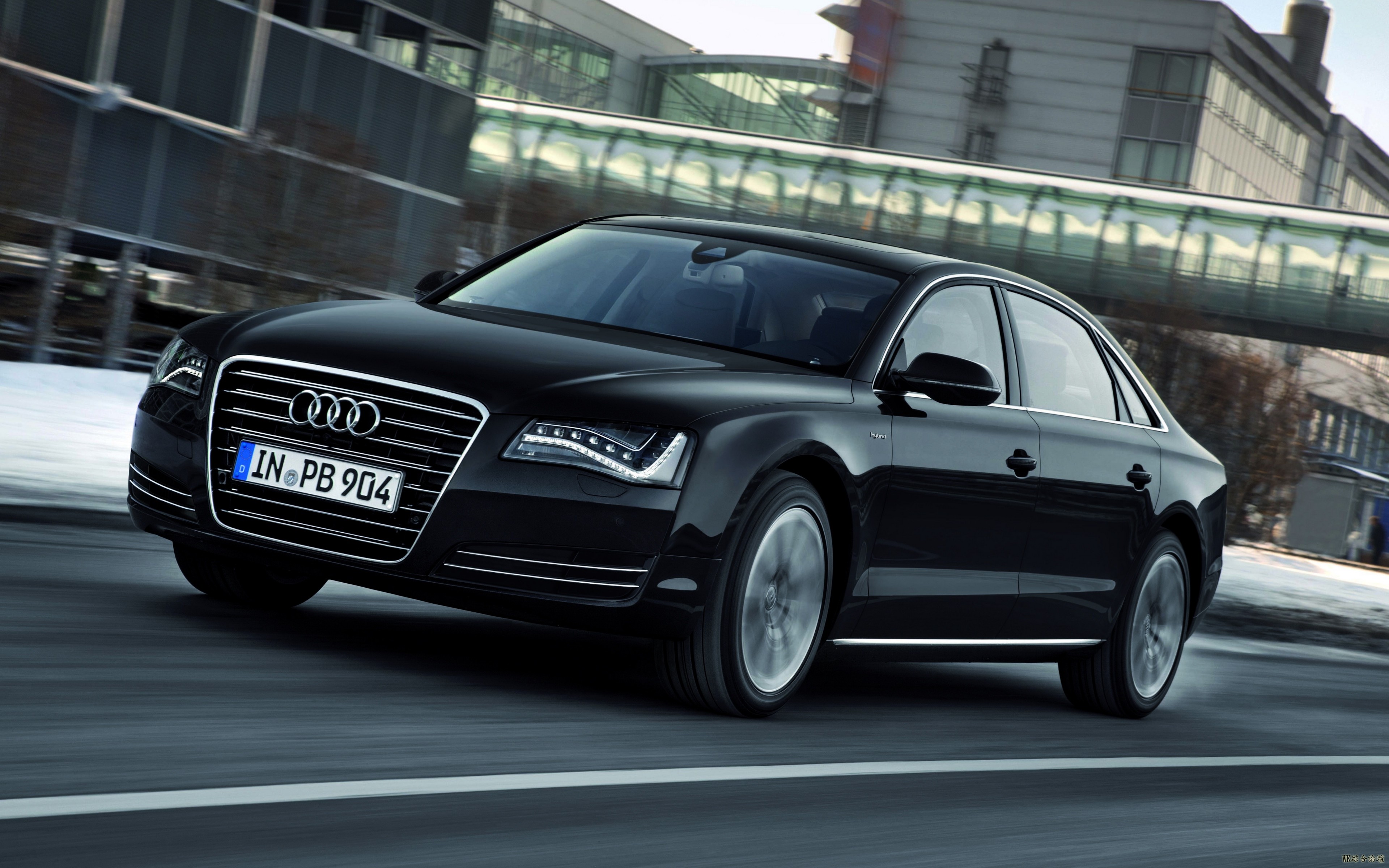 audi_a8l_black_side_view_104396_3840x2400.jpg