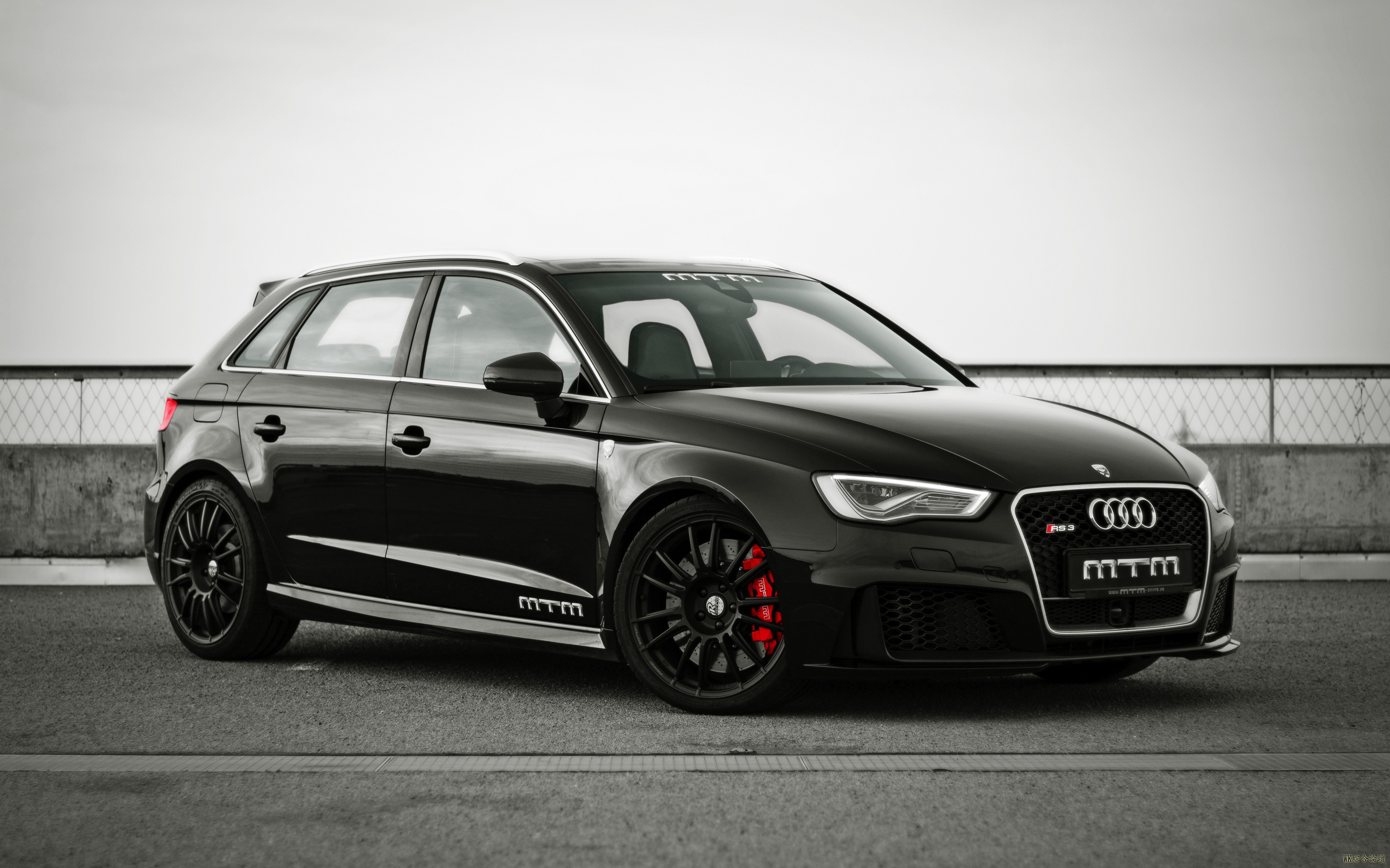 audi_rs3_mtm_side_view_black_107402_3840x2400.jpg