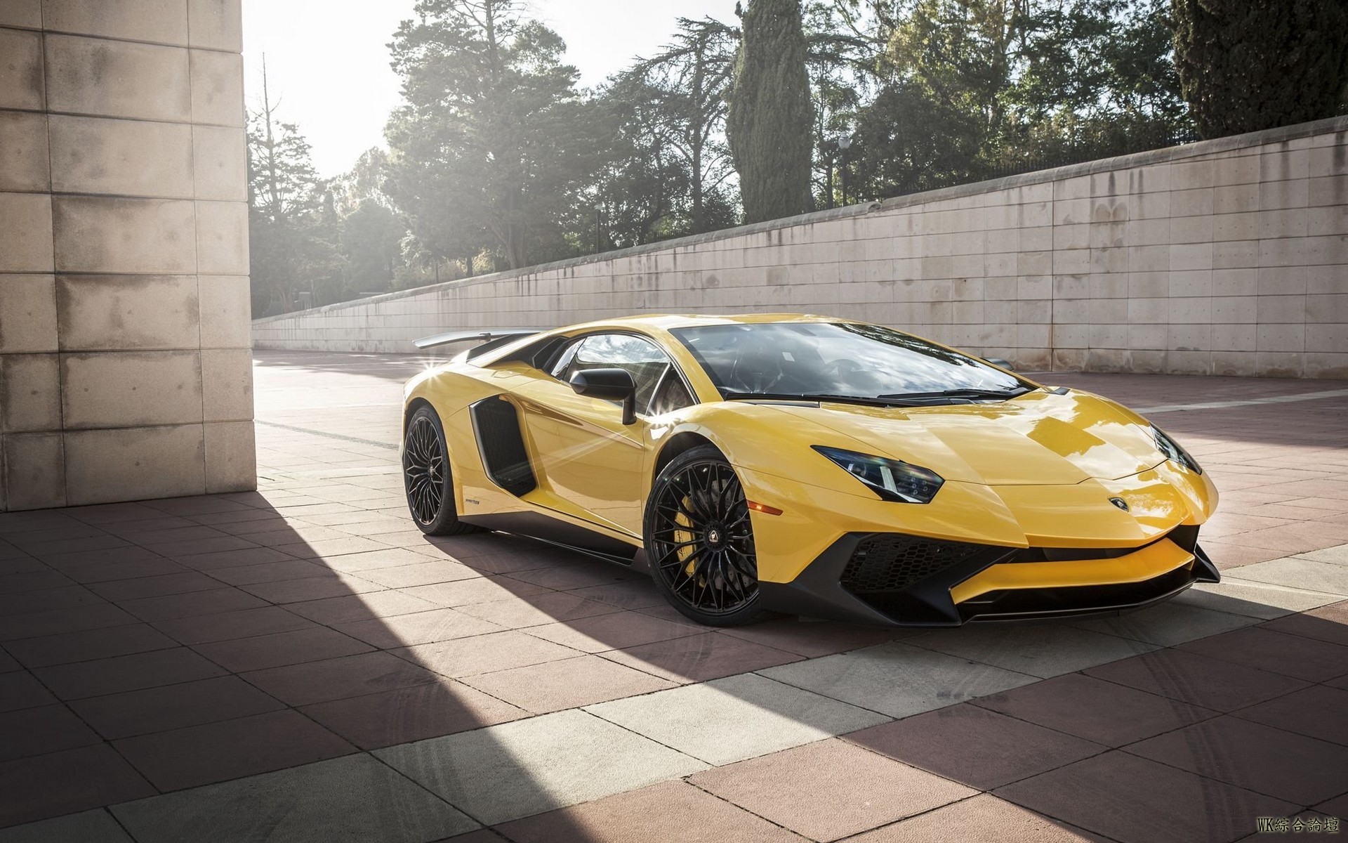 lamborghini_aventador_lp_750_106615_1920x1200.jpg