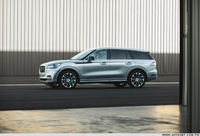 2018洛杉磯車展報導：手機就是鑰匙？LINCOLN Aviator PHEV增程油電強勢回歸！(5p)