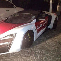 阿布達比警察車隊登峰造極，Lykan Hypersport