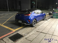 感謝讀者間諜照捕捉！第2代Hyundai Veloster道路測試中、上市指日可待？