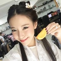 婚姻、事業兩得意 / 正妹主持人Mallika Jongwattana